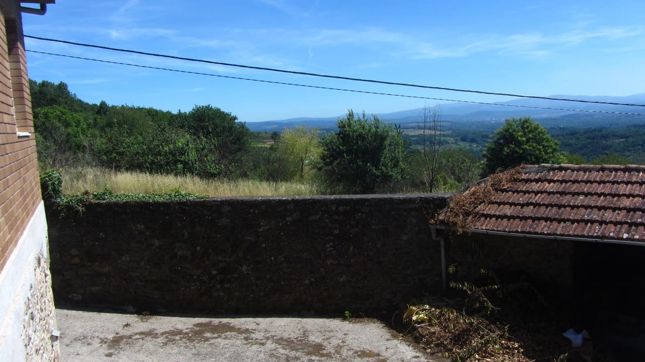 3 bedroom Finca/Country House for sale in Panton with garage - € 180,000 (Ref: 9898436)
