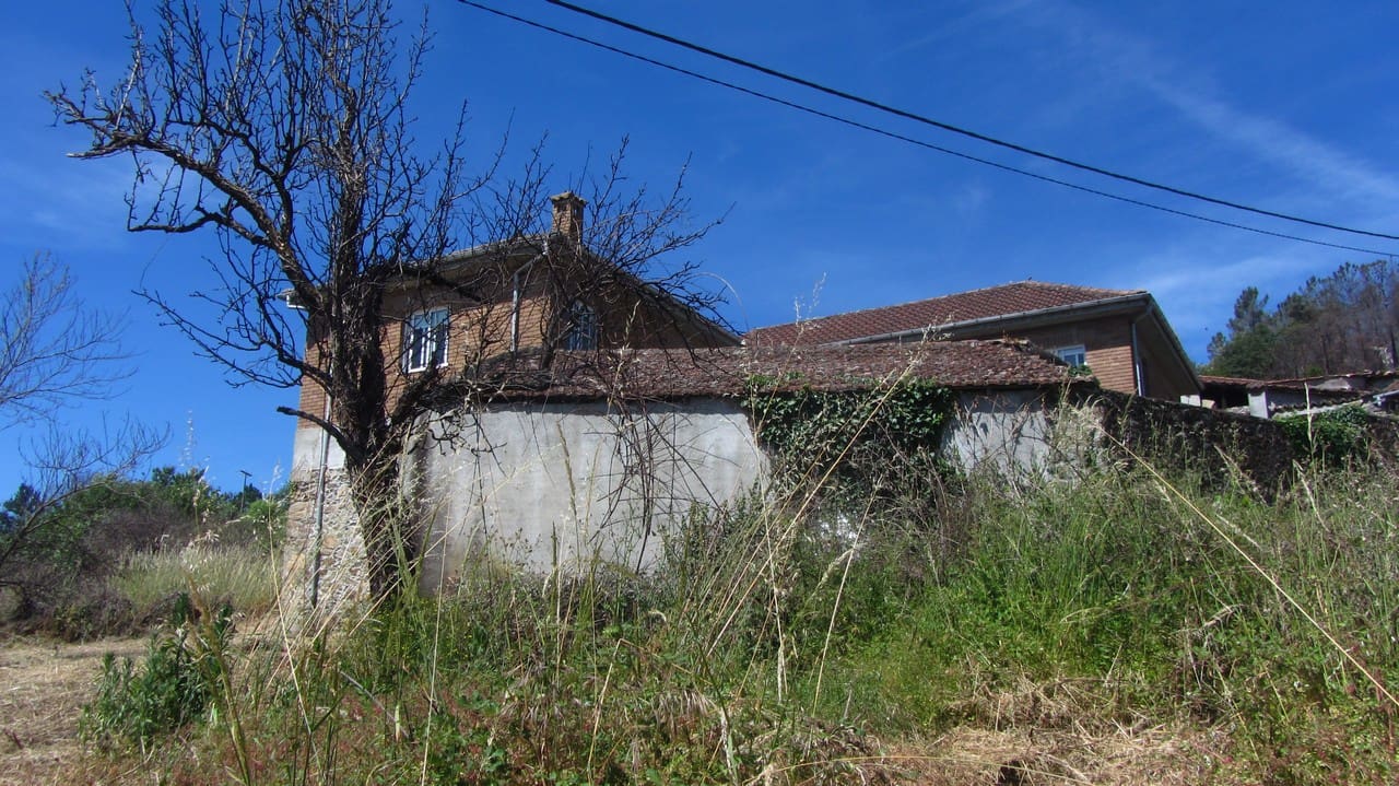 3 bedroom Finca/Country House for sale in Panton with garage - € 180,000 (Ref: 9898436)