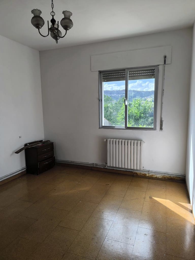 6 Zimmer Finca/Landgut zu verkaufen in Sober mit Garage - 120.000 € (Ref: 9902590)