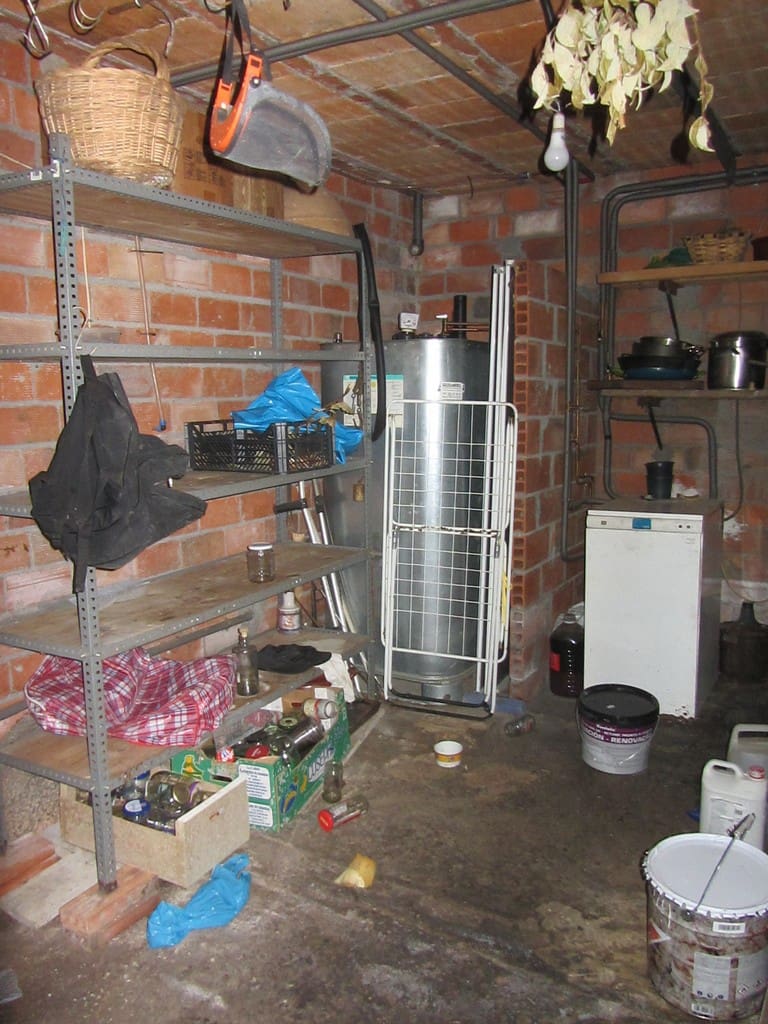 6 Zimmer Finca/Landgut zu verkaufen in Sober mit Garage - 120.000 € (Ref: 9902590)