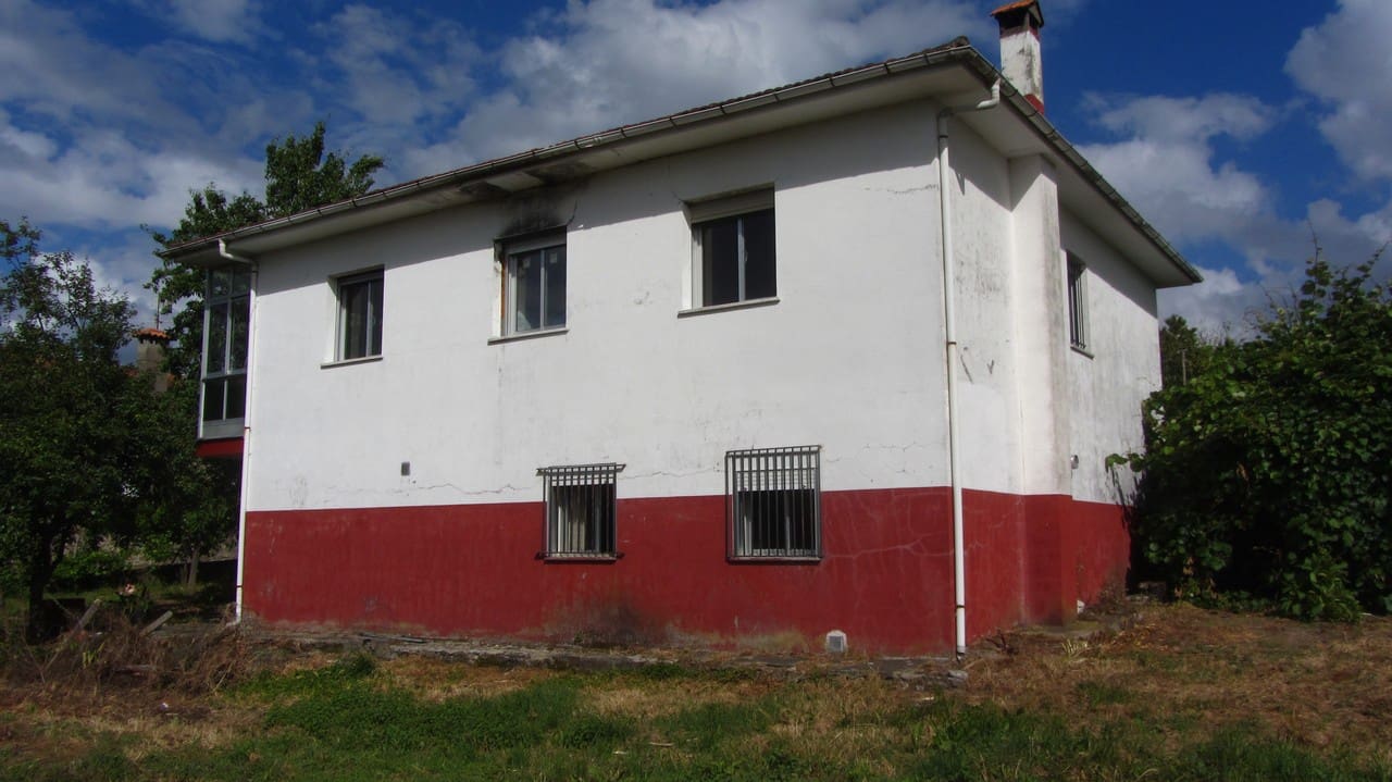 6 Zimmer Finca/Landgut zu verkaufen in Sober mit Garage - 120.000 € (Ref: 9902590)