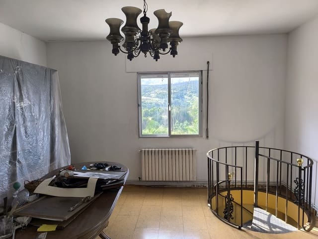 6 Zimmer Finca/Landgut zu verkaufen in Sober mit Garage - 120.000 € (Ref: 9902590)