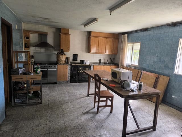 6 Zimmer Finca/Landgut zu verkaufen in Sober mit Garage - 120.000 € (Ref: 9902590)
