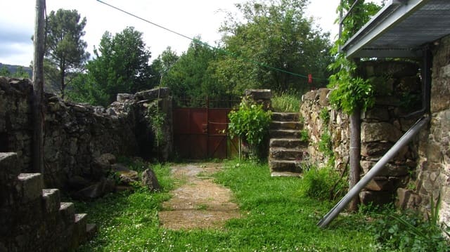 4 quarto Quinta/Casa Rural para venda em Sober com garagem - 250 000 € (Ref: 9913797)