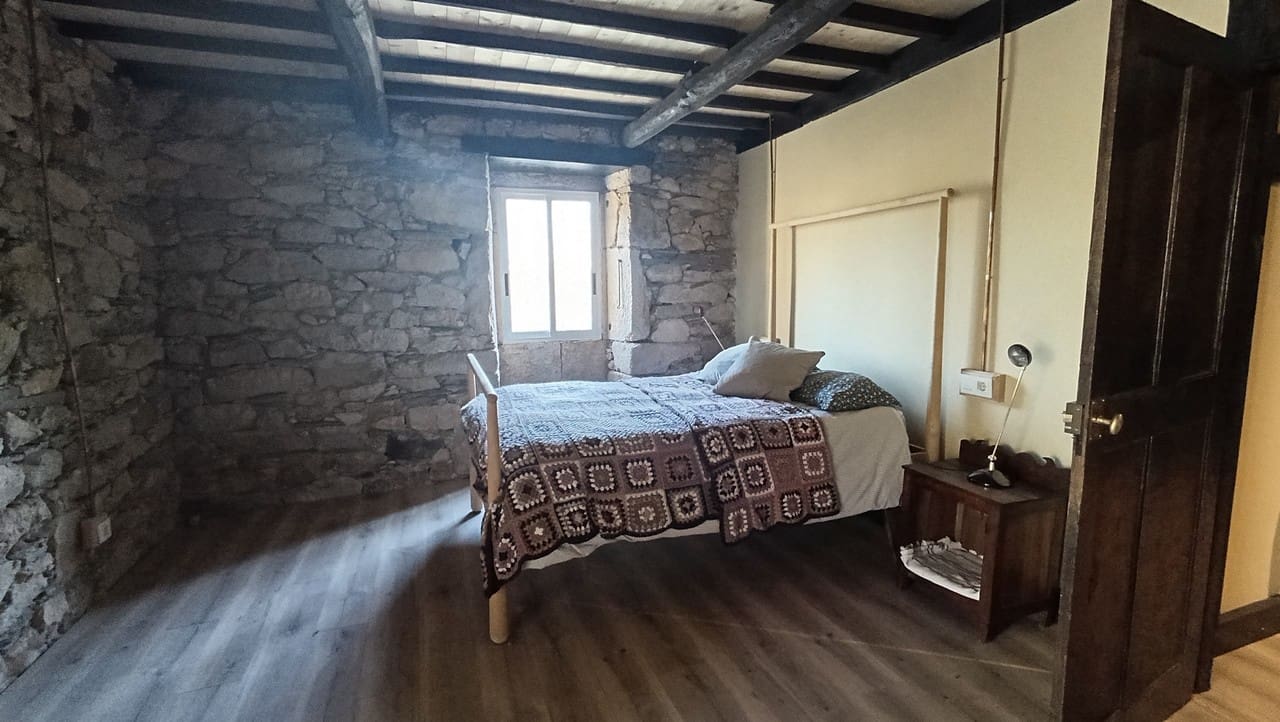 3 bedroom Finca/Country House for sale in Panton - € 275,000 (Ref: 9937062)