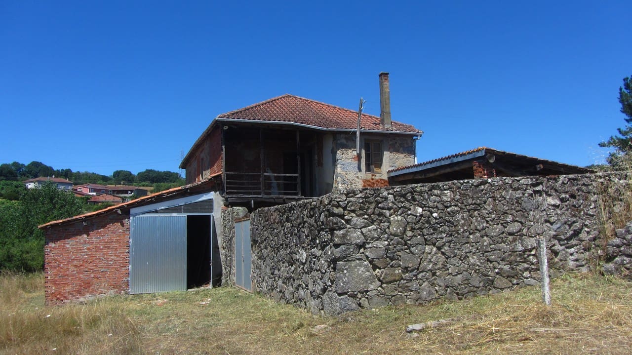 4 chambre Finca/Maison de Campagne à vendre à Monforte de Lemos avec garage - 110 000 € (Ref: 9948877)