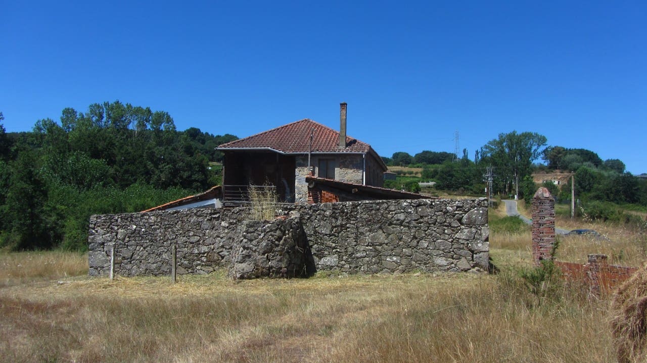 4 chambre Finca/Maison de Campagne à vendre à Monforte de Lemos avec garage - 110 000 € (Ref: 9948877)