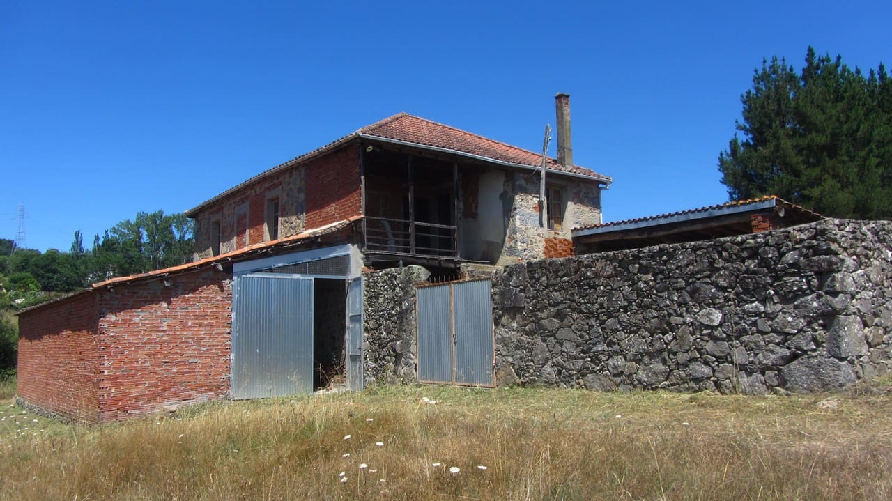 4 chambre Finca/Maison de Campagne à vendre à Monforte de Lemos avec garage - 110 000 € (Ref: 9948877)
