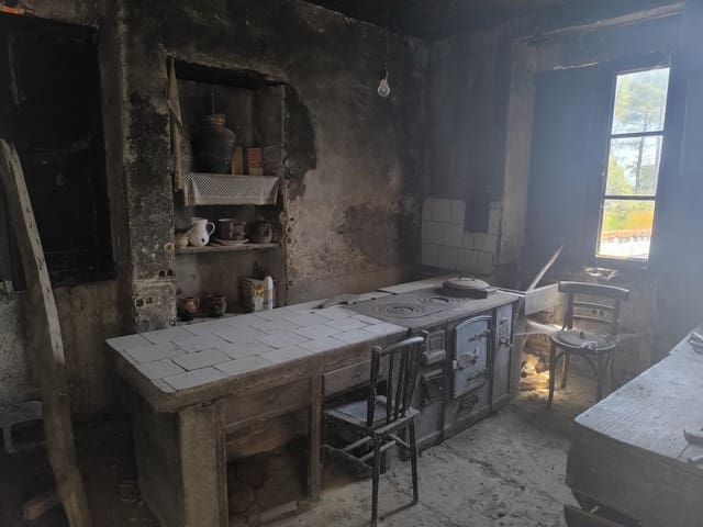 4 chambre Finca/Maison de Campagne à vendre à Monforte de Lemos avec garage - 110 000 € (Ref: 9948877)
