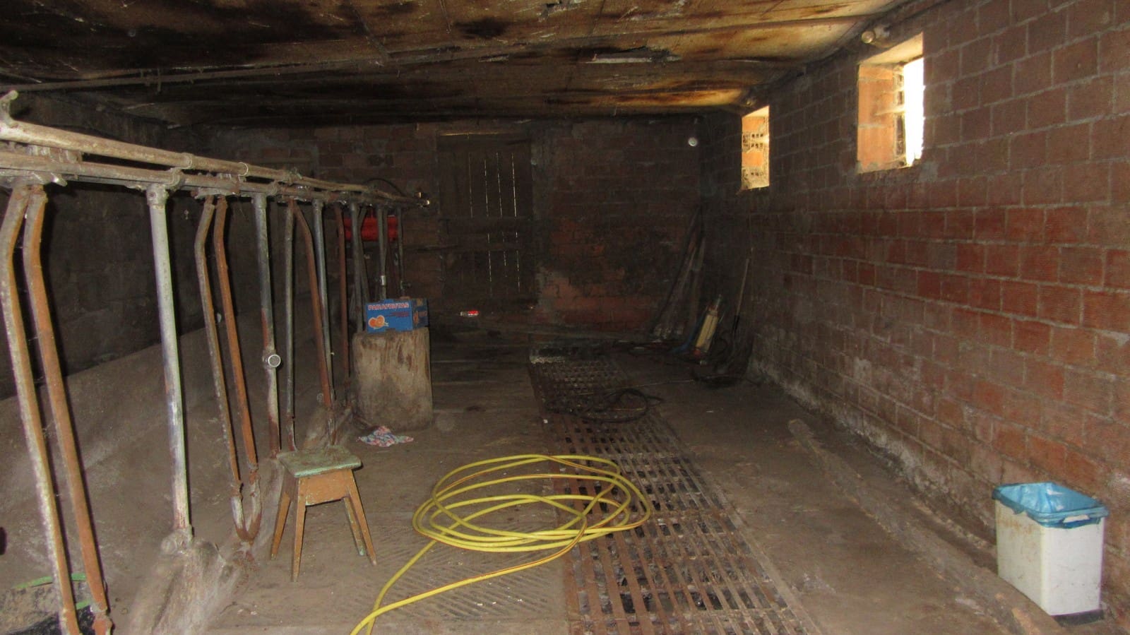 4 slaapkamer Finca/Landhuis te koop in Antas de Ulla met garage - € 76.000 (Ref: 9966814)