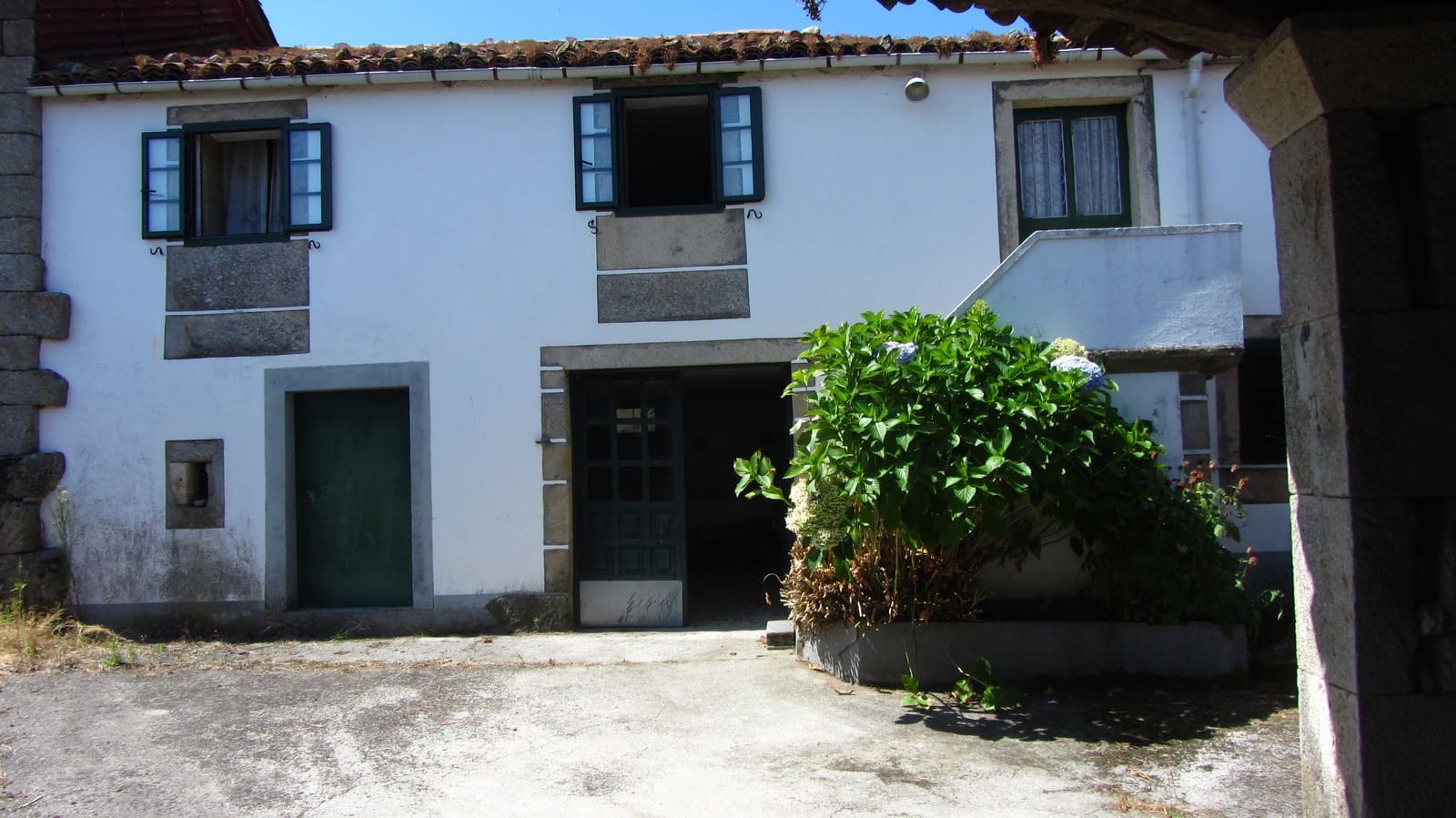 4 slaapkamer Finca/Landhuis te koop in Antas de Ulla met garage - € 76.000 (Ref: 9966814)