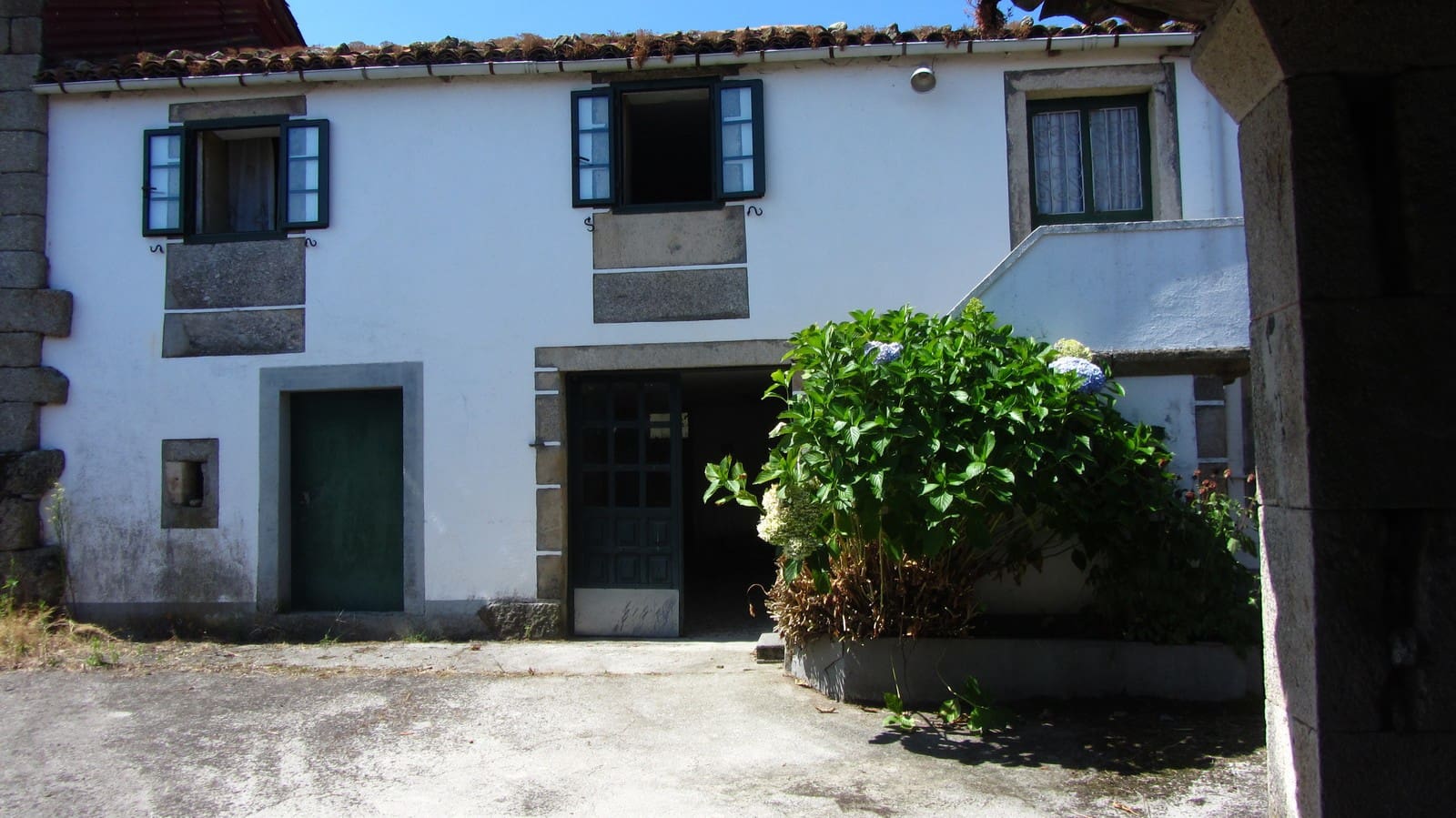 4 slaapkamer Finca/Landhuis te koop in Antas de Ulla met garage - € 76.000 (Ref: 9966814)