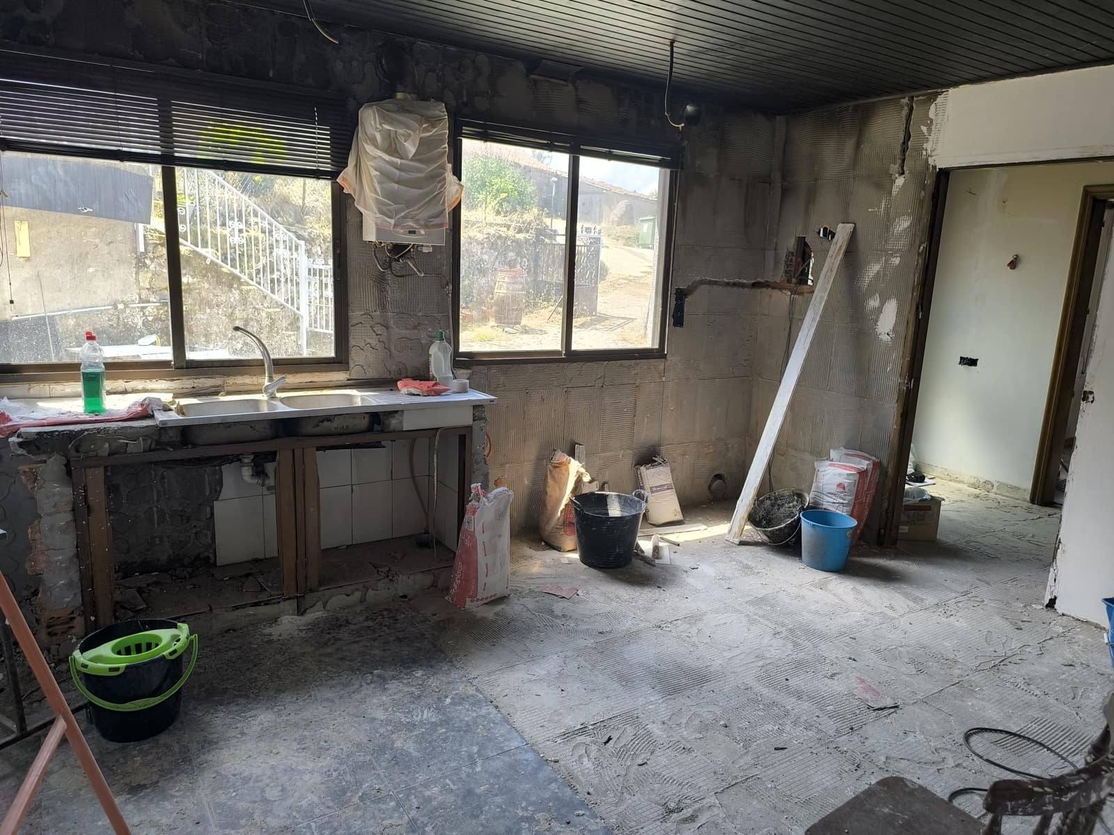 Finca/Casa Rural de 5 habitaciones en O Saviñao en venta con garaje - 70.000 € (Ref: 9977840)