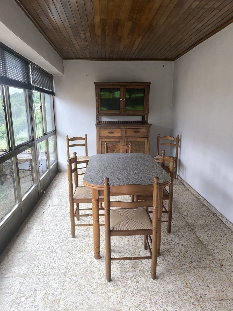 5 bedroom Finca/Country House for sale in O Savinao with garage - € 70,000 (Ref: 9977840)