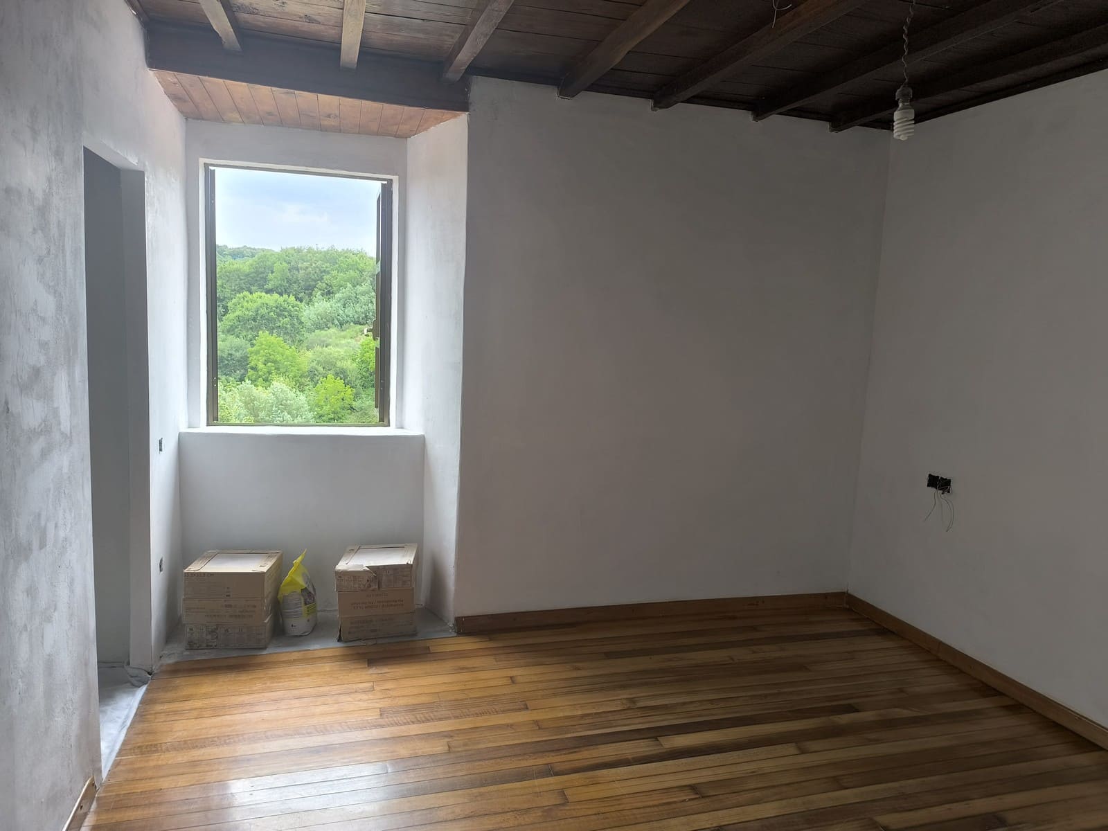 5 bedroom Finca/Country House for sale in O Savinao with garage - € 70,000 (Ref: 9977840)