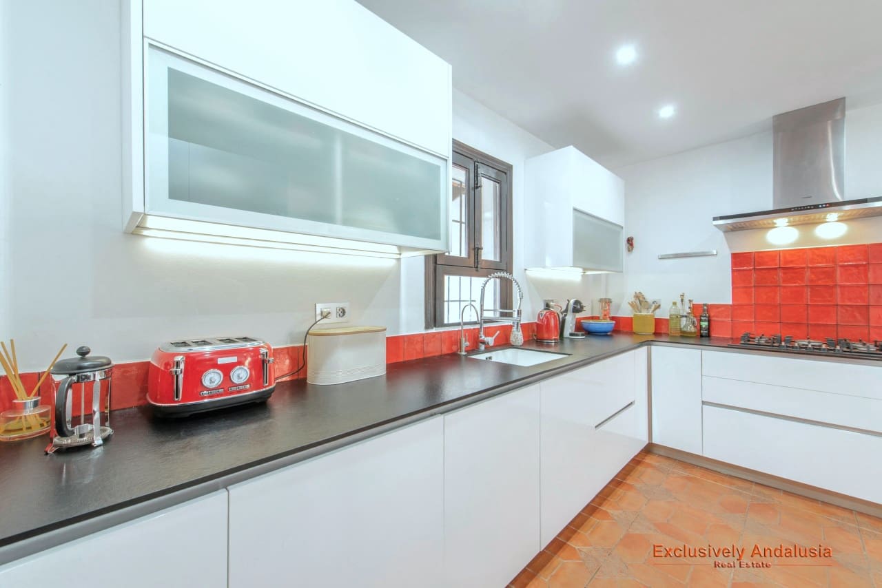 5 soverom Villa til salgs i Santa Cruz del Comercio med svømmebasseng garasje - € 599 950 (Ref: 9815053)