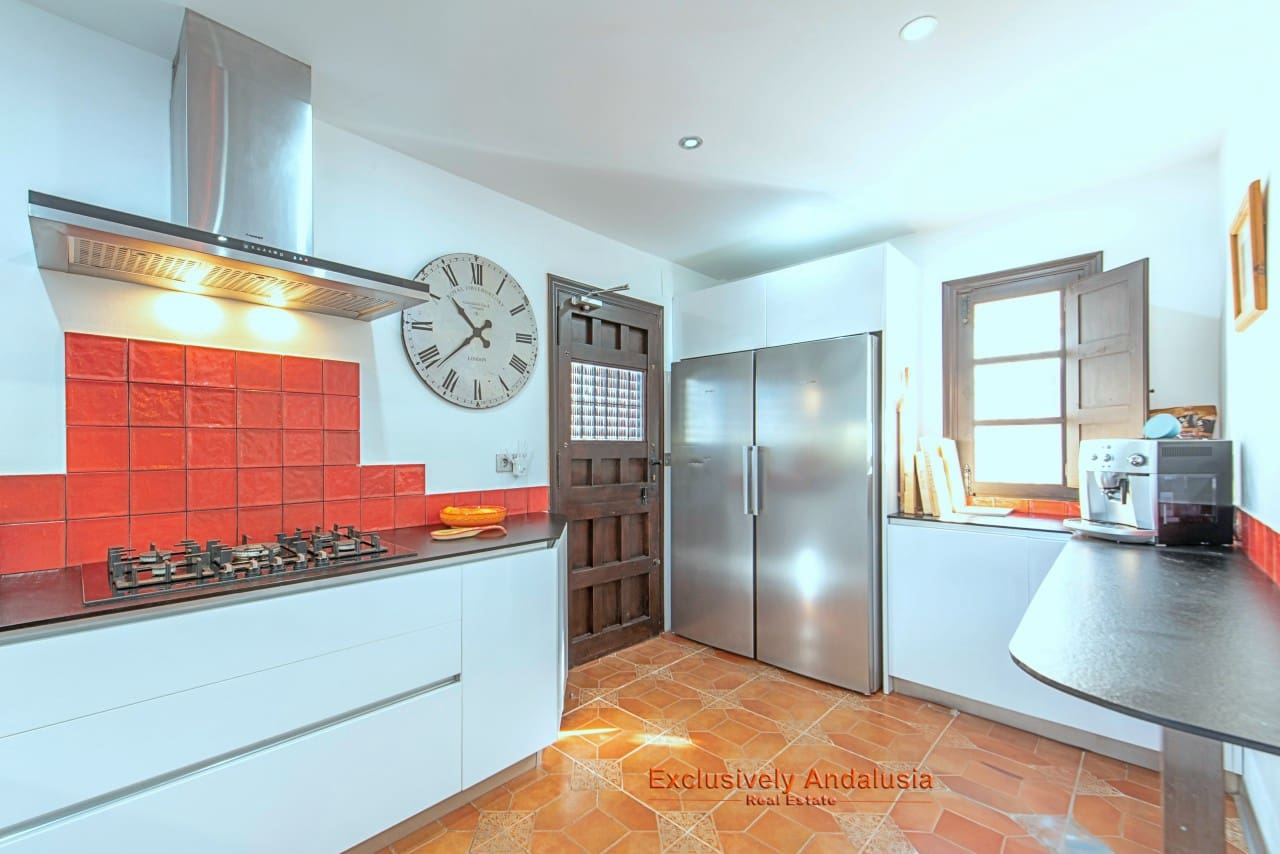 5 soverom Villa til salgs i Santa Cruz del Comercio med svømmebasseng garasje - € 599 950 (Ref: 9815053)