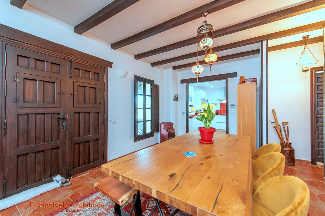 5 soverom Villa til salgs i Santa Cruz del Comercio med svømmebasseng garasje - € 599 950 (Ref: 9815053)