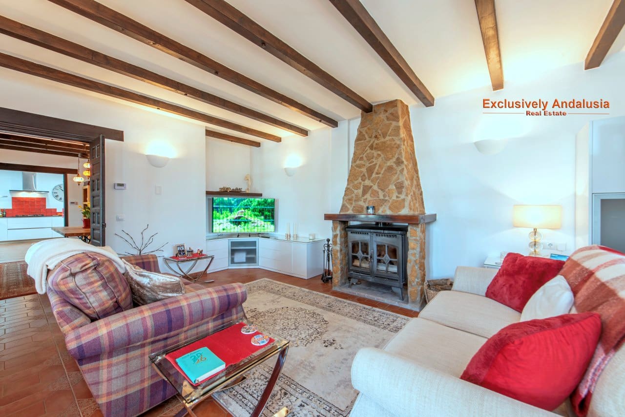 5 soverom Villa til salgs i Santa Cruz del Comercio med svømmebasseng garasje - € 599 950 (Ref: 9815053)