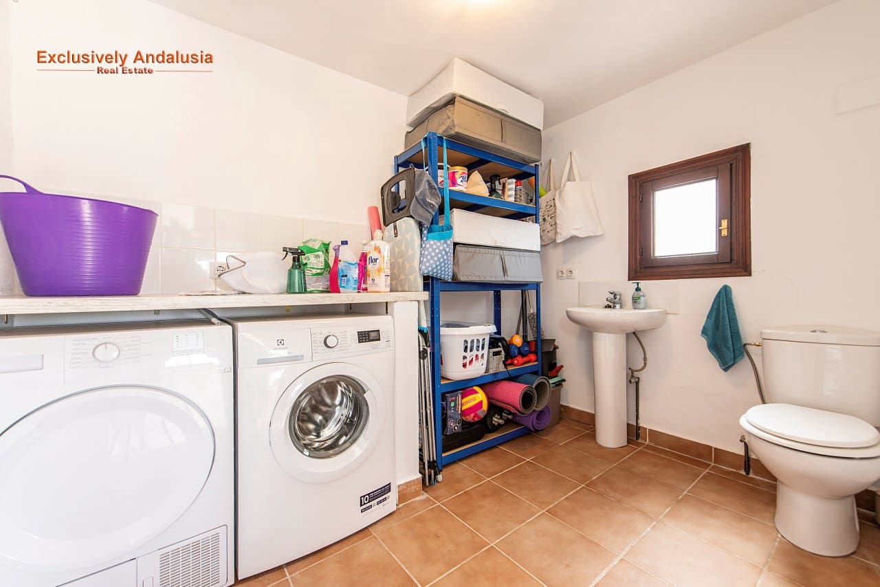 5 soverom Villa til salgs i Santa Cruz del Comercio med svømmebasseng garasje - € 599 950 (Ref: 9815053)
