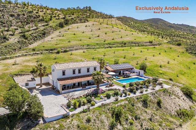 5 soverom Villa til salgs i Santa Cruz del Comercio med svømmebasseng garasje - € 599 950 (Ref: 9815053)