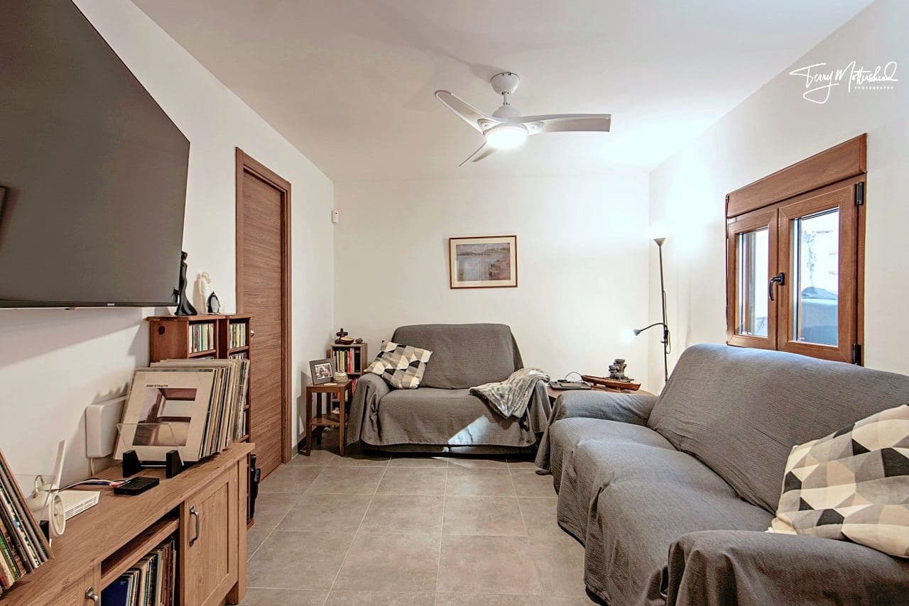 4 soverom Finca/Herregård til salgs i Velez de Benaudalla med garasje - € 295 000 (Ref: 9815075)