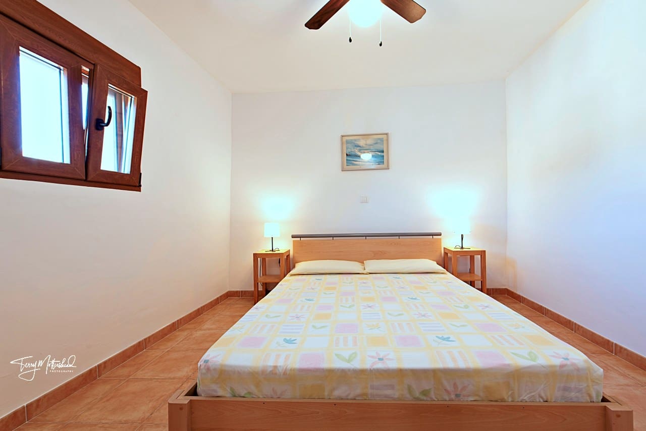 4 soverom Finca/Herregård til salgs i Velez de Benaudalla med garasje - € 295 000 (Ref: 9815075)