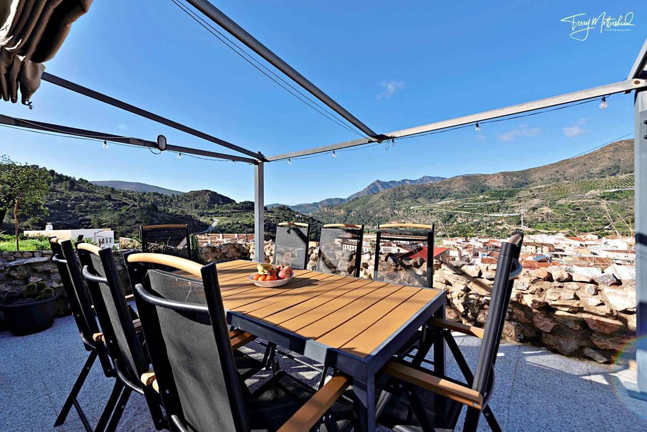 4 soverom Finca/Herregård til salgs i Velez de Benaudalla med garasje - € 295 000 (Ref: 9815075)