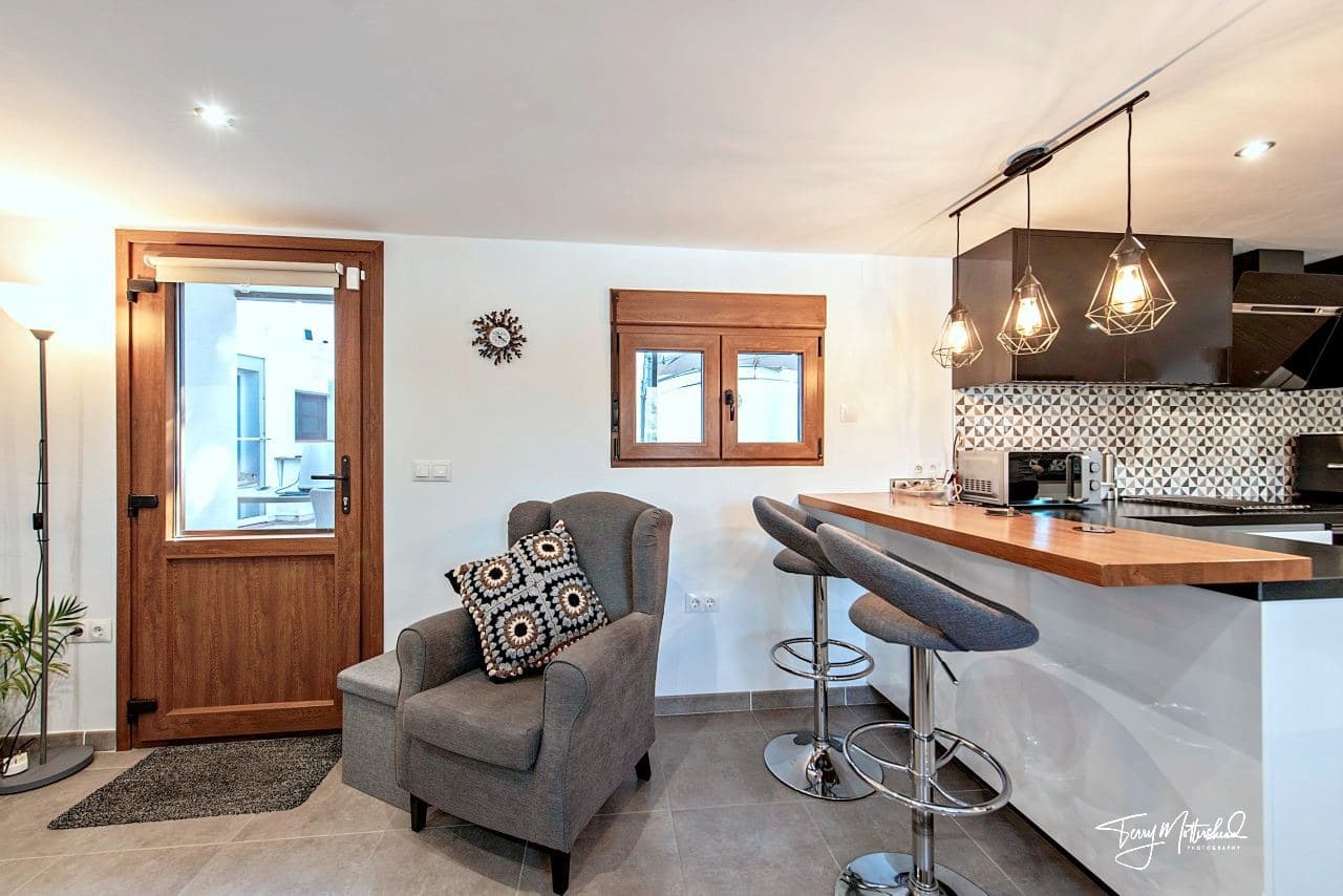 4 soverom Finca/Herregård til salgs i Velez de Benaudalla med garasje - € 295 000 (Ref: 9815075)