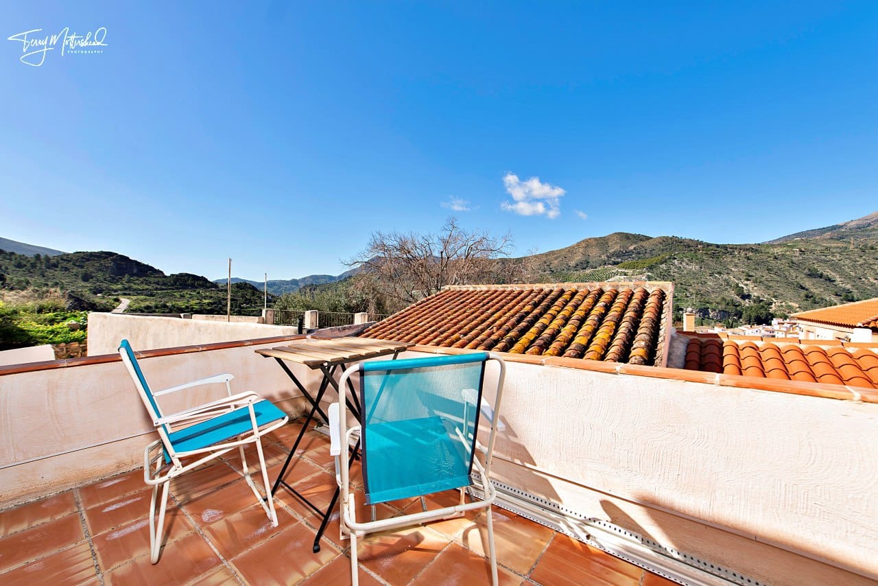 4 soverom Finca/Herregård til salgs i Velez de Benaudalla med garasje - € 295 000 (Ref: 9815075)