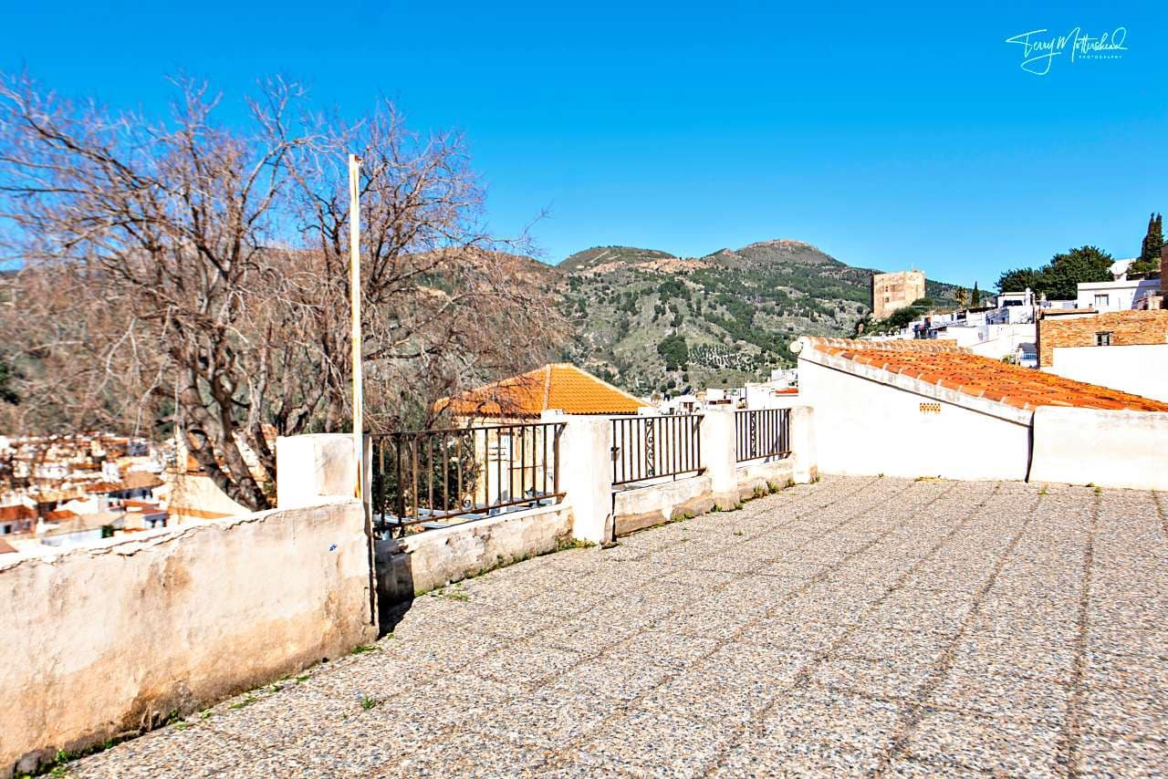 4 soverom Finca/Herregård til salgs i Velez de Benaudalla med garasje - € 295 000 (Ref: 9815075)