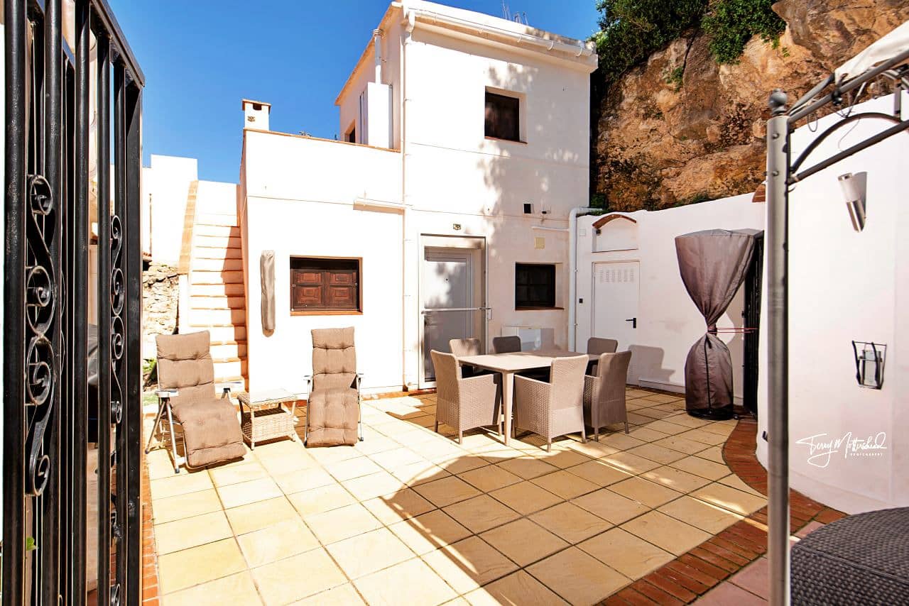 4 soverom Finca/Herregård til salgs i Velez de Benaudalla med garasje - € 295 000 (Ref: 9815075)