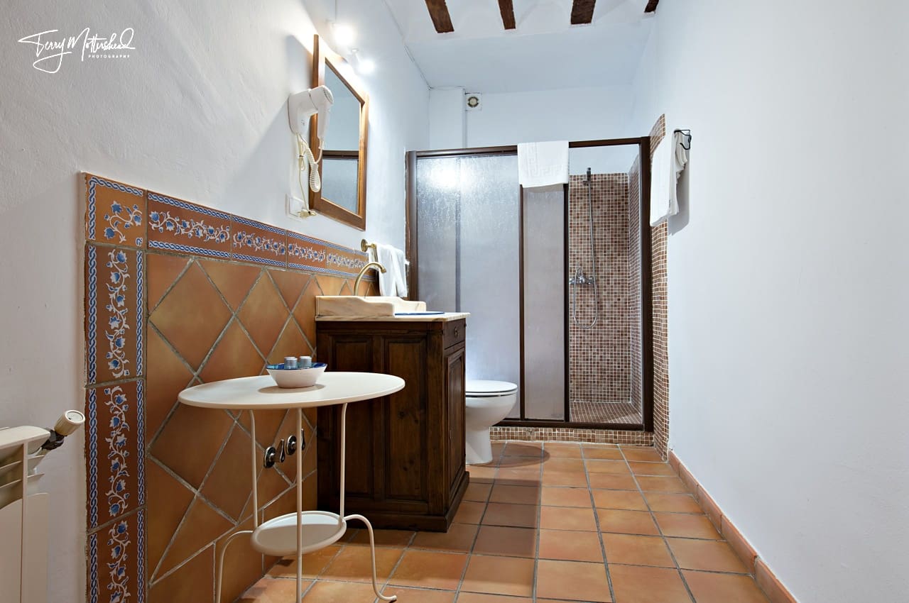 9 bedroom Guesthouse/B & B for sale in Alhama de Granada - € 499,999 (Ref: 9815077)