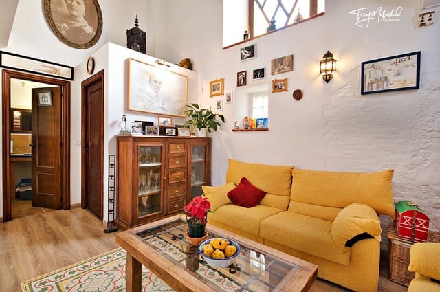 9 bedroom Guesthouse/B & B for sale in Alhama de Granada - € 499,999 (Ref: 9815077)