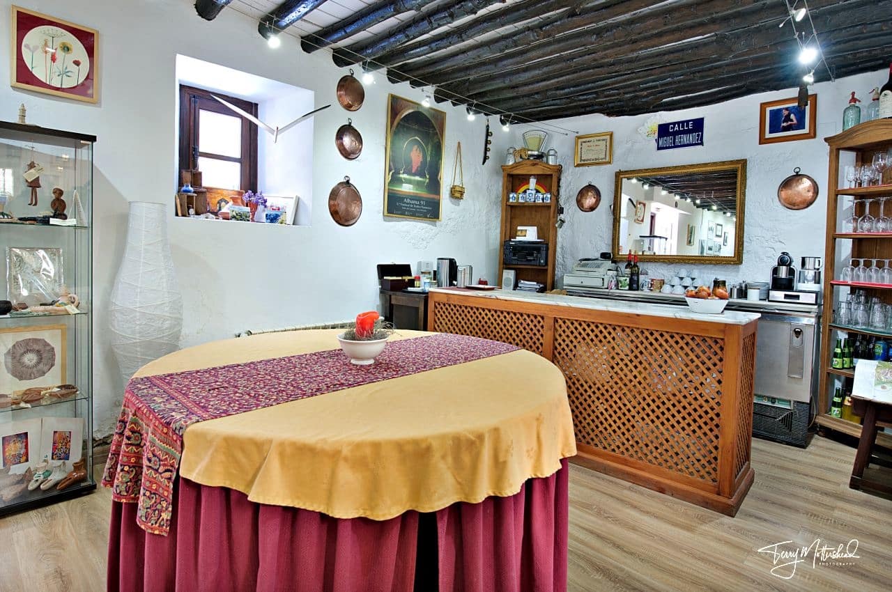 9 bedroom Guesthouse/B & B for sale in Alhama de Granada - € 499,999 (Ref: 9815077)