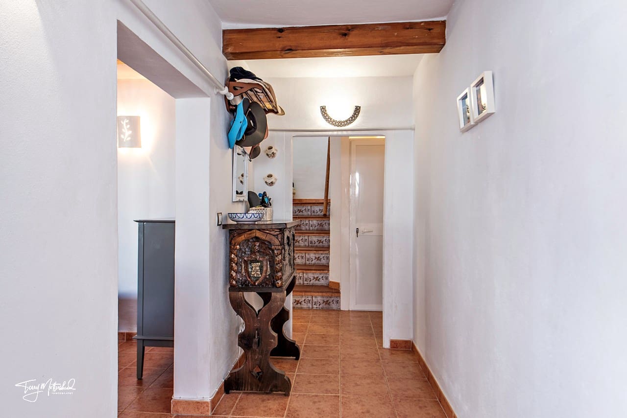 3 sovrum Finca/Hus på landet till salu i Arenas del Rey med garage - 149 950 € (Ref: 9816088)