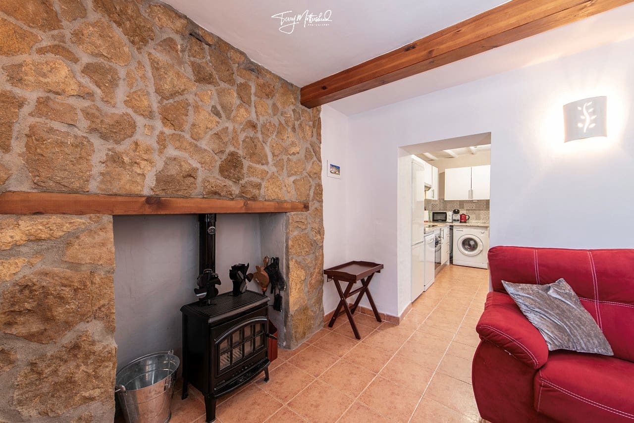 3 sovrum Finca/Hus på landet till salu i Arenas del Rey med garage - 149 950 € (Ref: 9816088)
