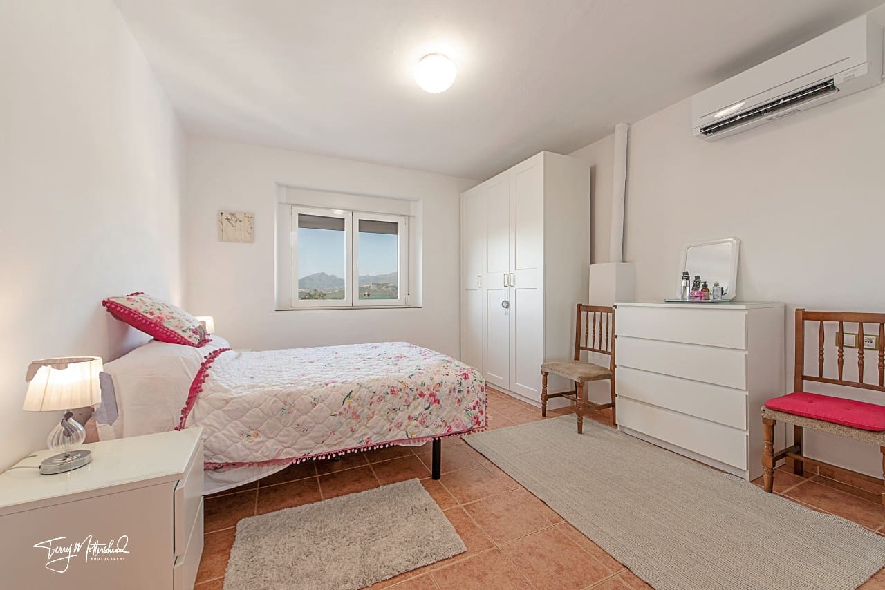 3 sovrum Finca/Hus på landet till salu i Arenas del Rey med garage - 149 950 € (Ref: 9816088)