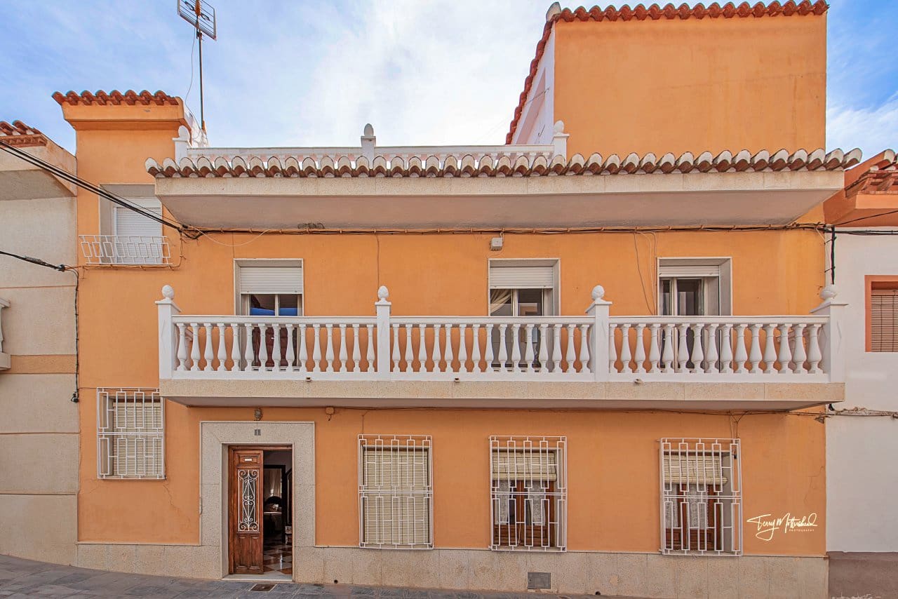 5 sypialnia Dom szeregowy na sprzedaż w Velez de Benaudalla z garażem - 299 950 € (Ref: 9816105)