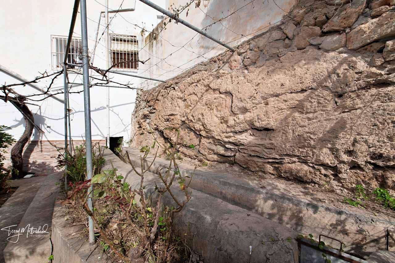 5 sypialnia Dom szeregowy na sprzedaż w Velez de Benaudalla z garażem - 299 950 € (Ref: 9816105)