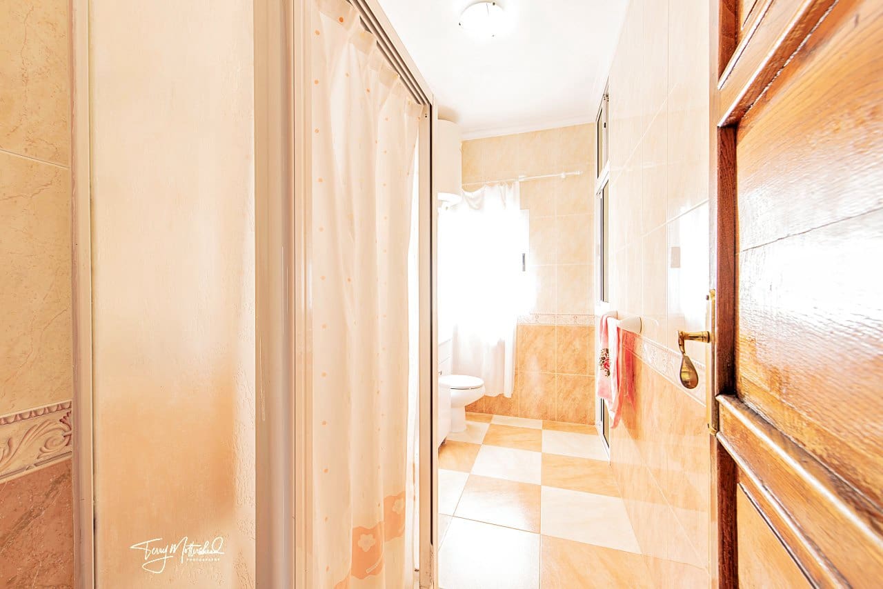 5 sypialnia Dom szeregowy na sprzedaż w Velez de Benaudalla z garażem - 299 950 € (Ref: 9816105)
