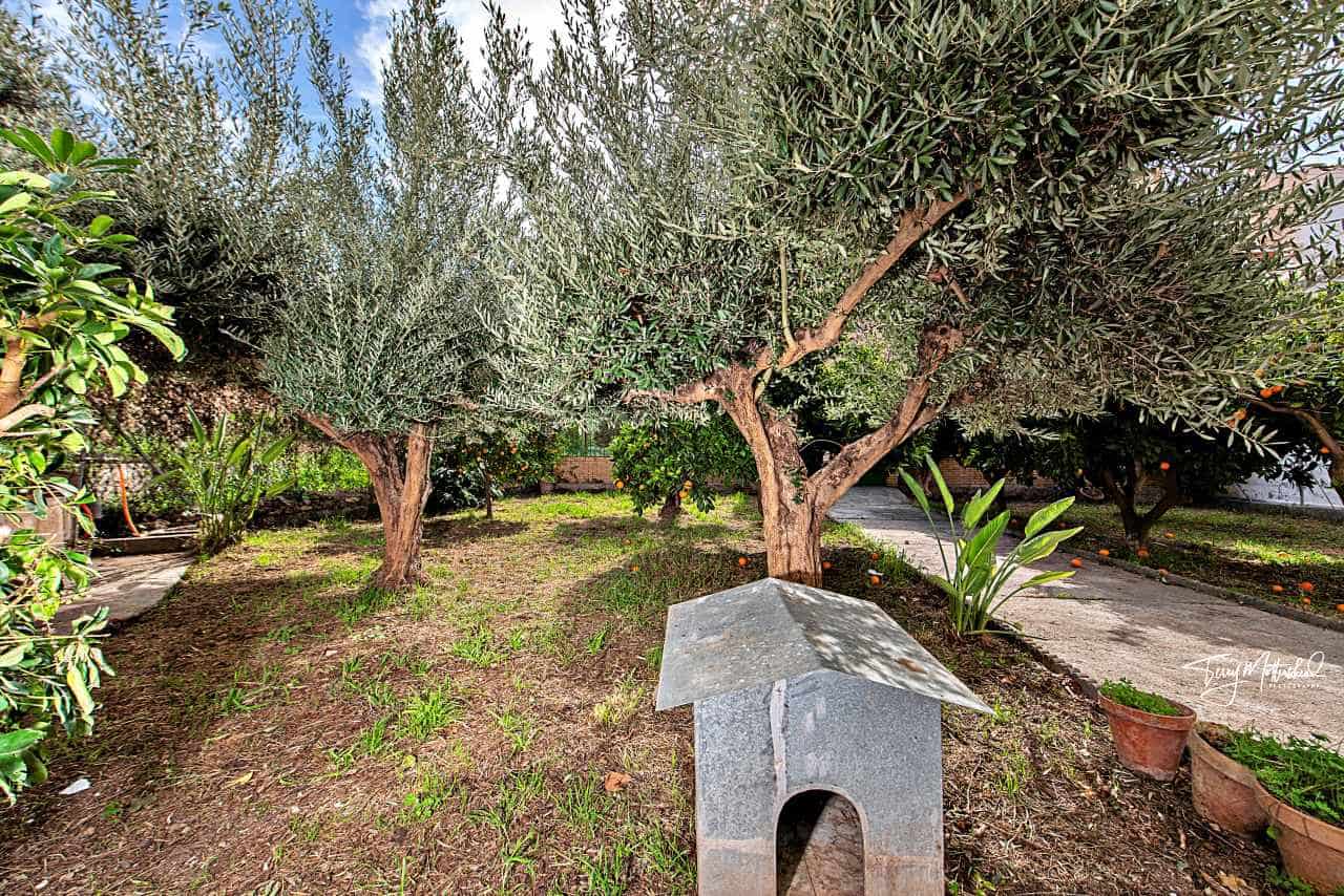 5 sypialnia Dom szeregowy na sprzedaż w Velez de Benaudalla z garażem - 299 950 € (Ref: 9816105)