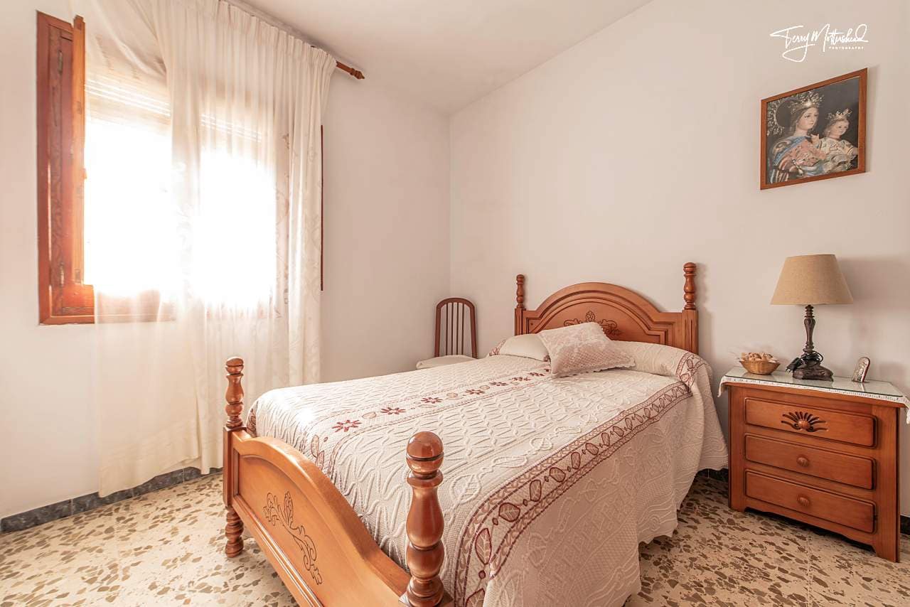 5 sypialnia Dom szeregowy na sprzedaż w Velez de Benaudalla z garażem - 299 950 € (Ref: 9816105)
