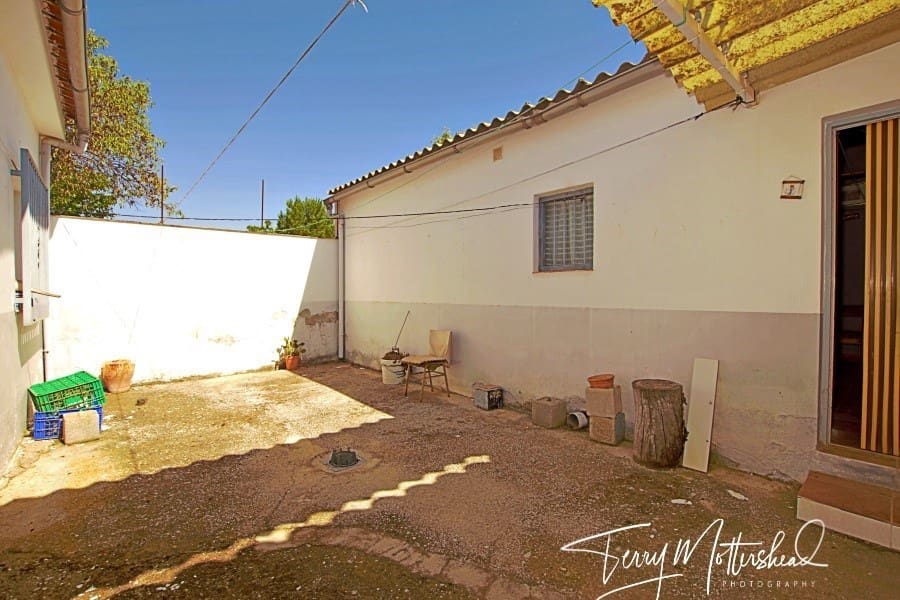 3 sovrum Finca/Hus på landet till salu i Arenas del Rey med garage - 128 000 € (Ref: 9816106)