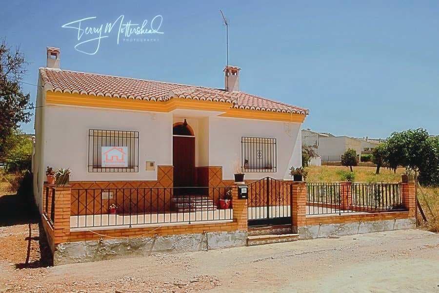 3 sovrum Finca/Hus på landet till salu i Arenas del Rey med garage - 128 000 € (Ref: 9816106)