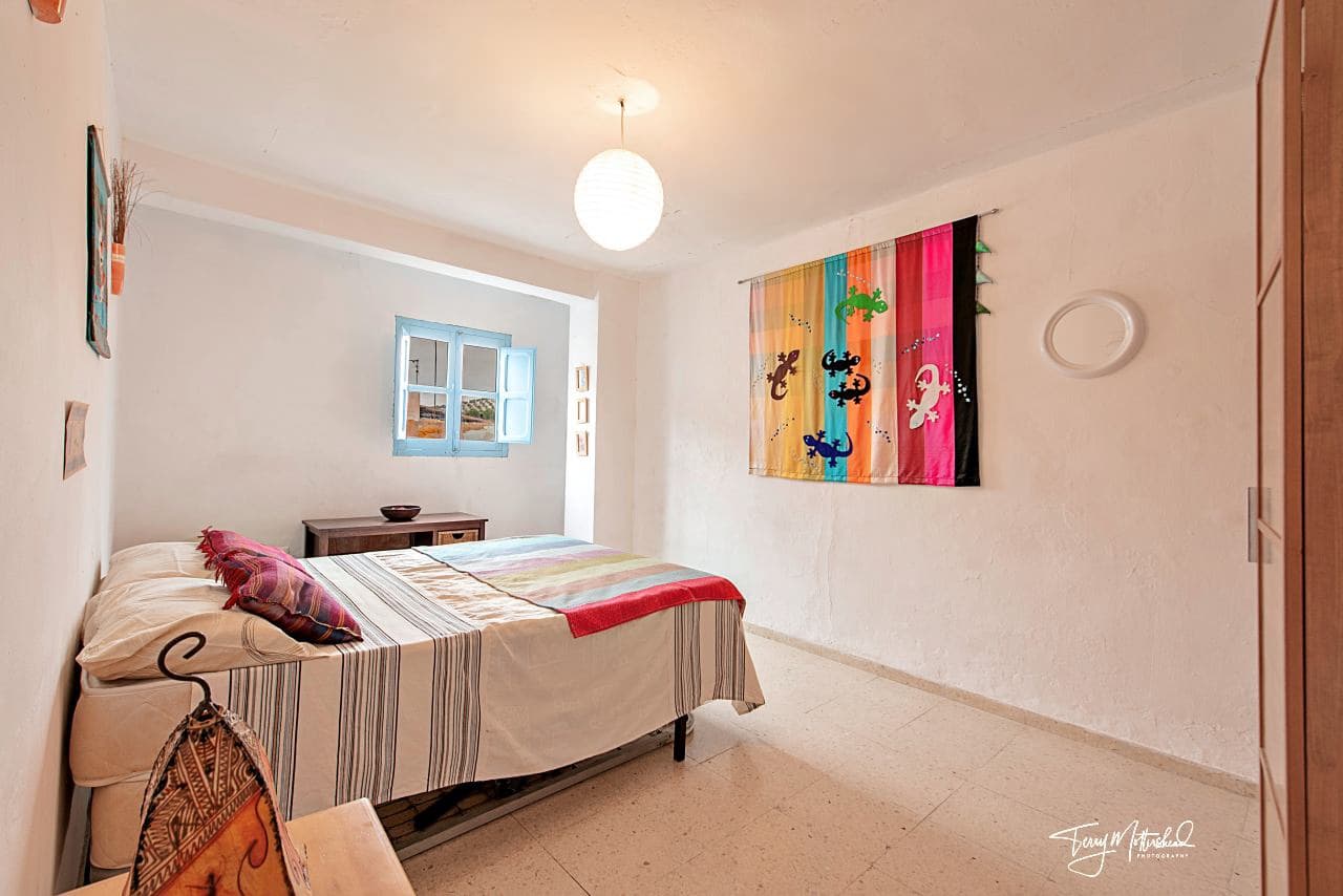 3 slaapkamer Huis te koop in Arenas del Rey - € 69.950 (Ref: 9816227)