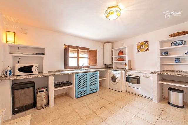 3 slaapkamer Huis te koop in Arenas del Rey - € 69.950 (Ref: 9816227)