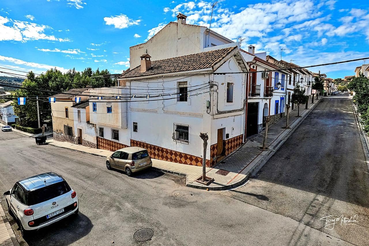3 slaapkamer Huis te koop in Arenas del Rey - € 69.950 (Ref: 9816227)