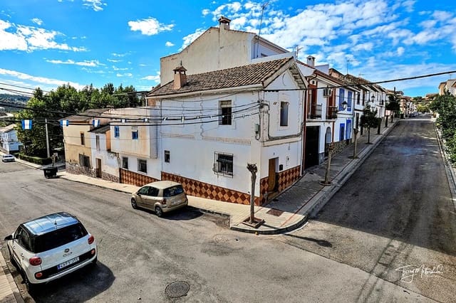 3 slaapkamer Huis te koop in Arenas del Rey - € 69.950 (Ref: 9816227)