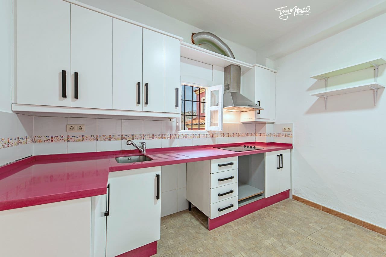 2 slaapkamer Huis te koop in Velez de Benaudalla - € 89.500 (Ref: 9816228)